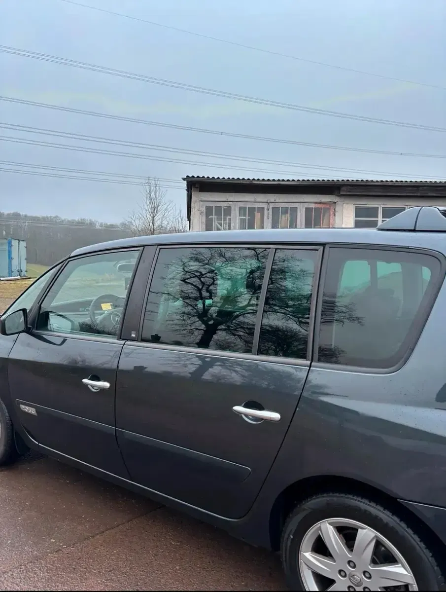 Gebraucht Renault Espace 150 PS (110 kW) 2011 Schwarz Van / Kleinbus