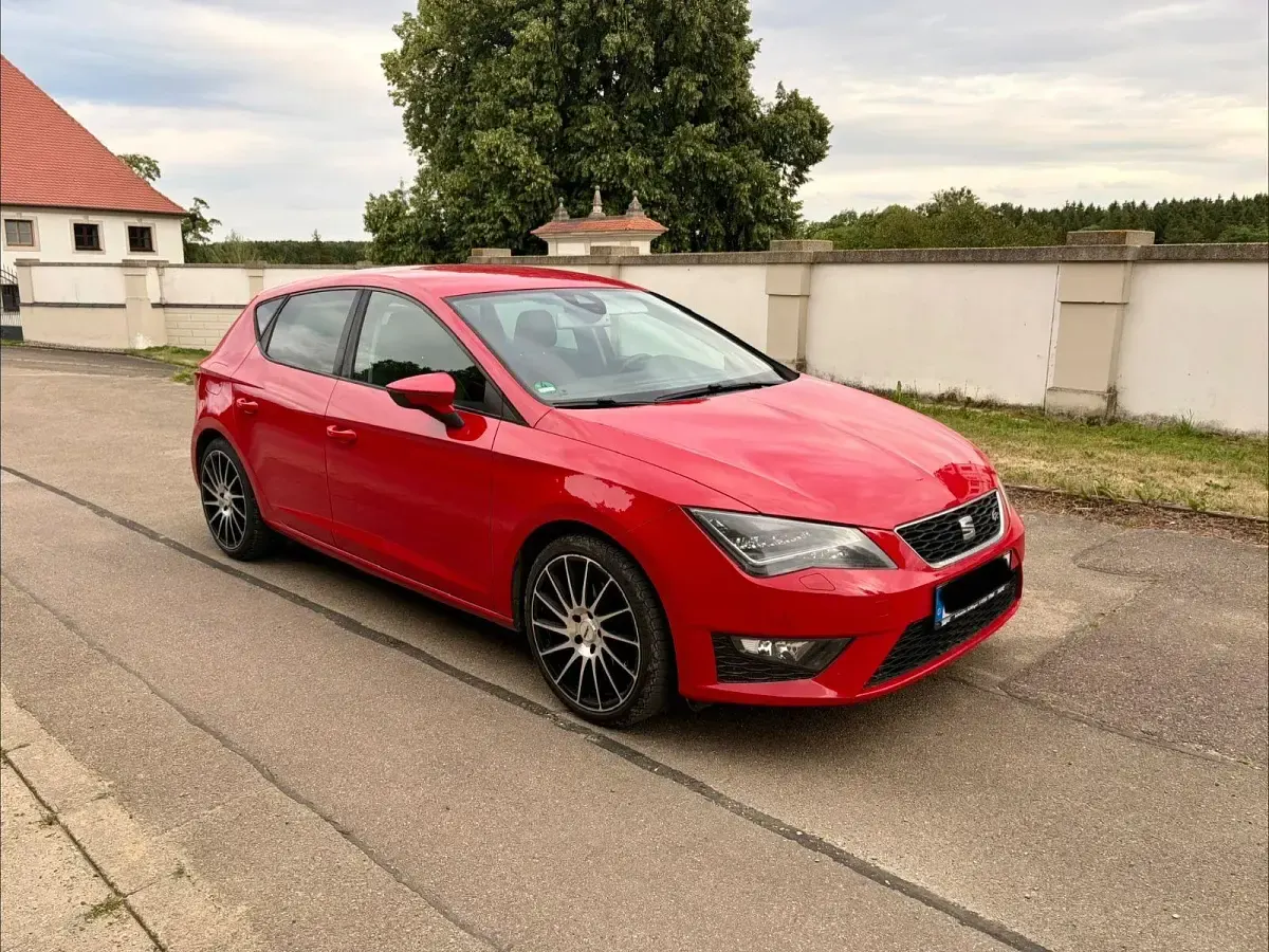 Gebraucht Seat Leon FR 150 PS (110 kW) 2013 Rot Limousine