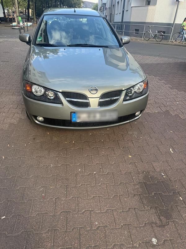 Grau Gebraucht 2006 Nissan Almera Kleinwagen | 3.800 € - Bild 1/4