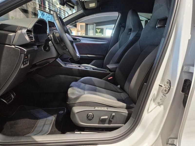 Usata Cupra Leon 150 CV (110 kW) 2025 Bianco Berlina