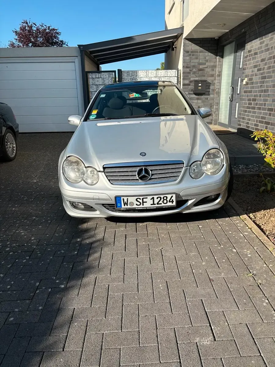 Gebraucht Mercedes CL180 143 PS (105 kW) 2006 Grau Coupé