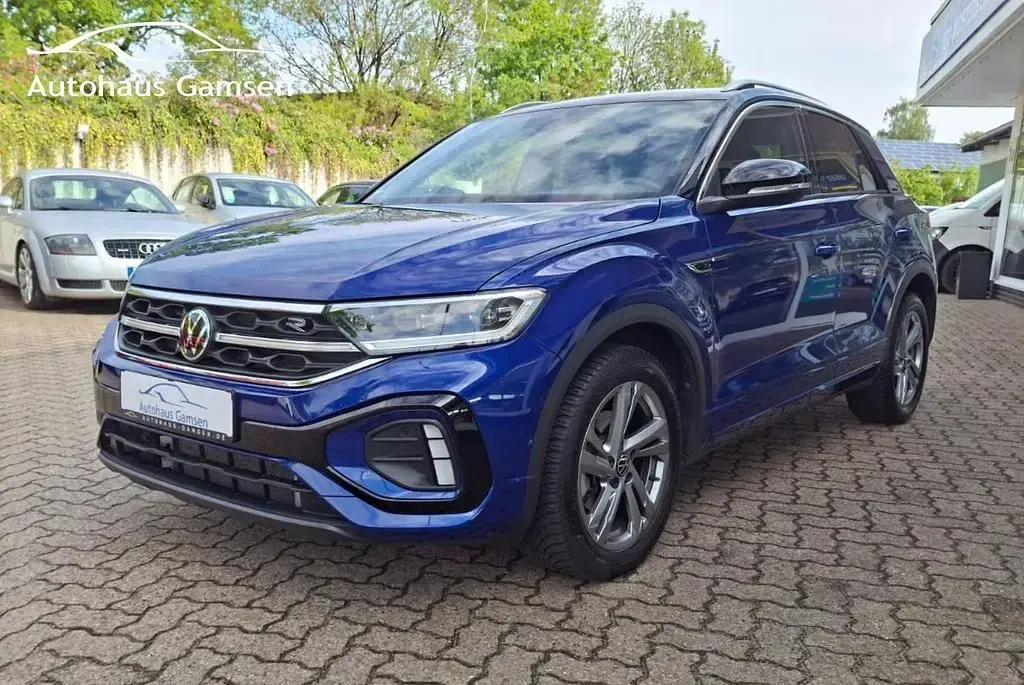 Second-hand VW T-Roc Sound 150 CP (110 kW) 2023 Albastru SUV