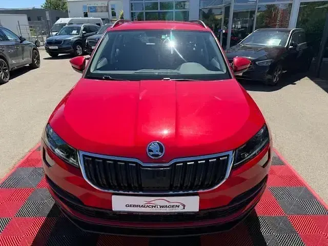 Gebraucht Skoda Karoq 150 PS (110 kW) 2019 Rot SUV
