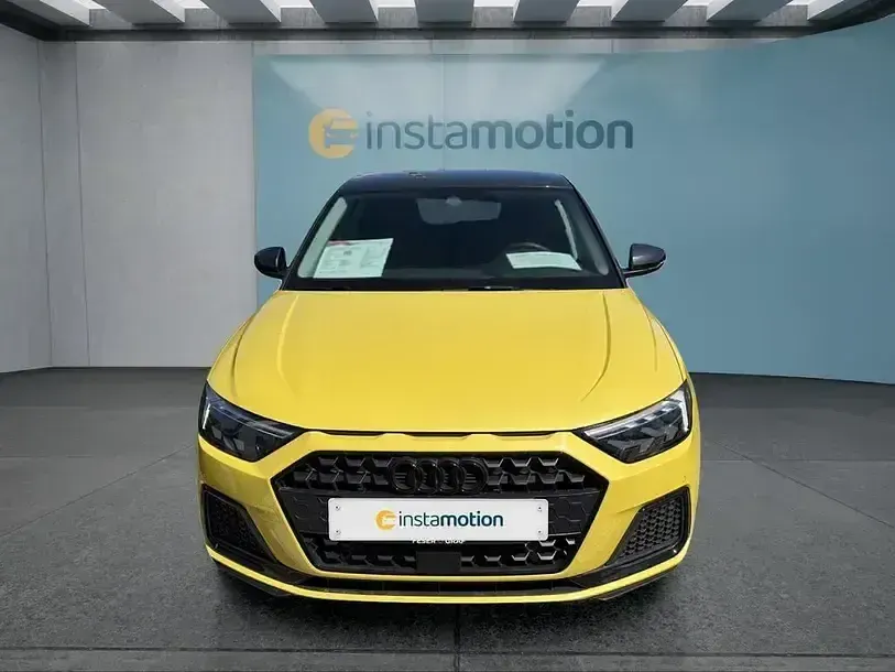 Usata Audi A1 110 CV (80 kW) 2023 Grigio SUV
