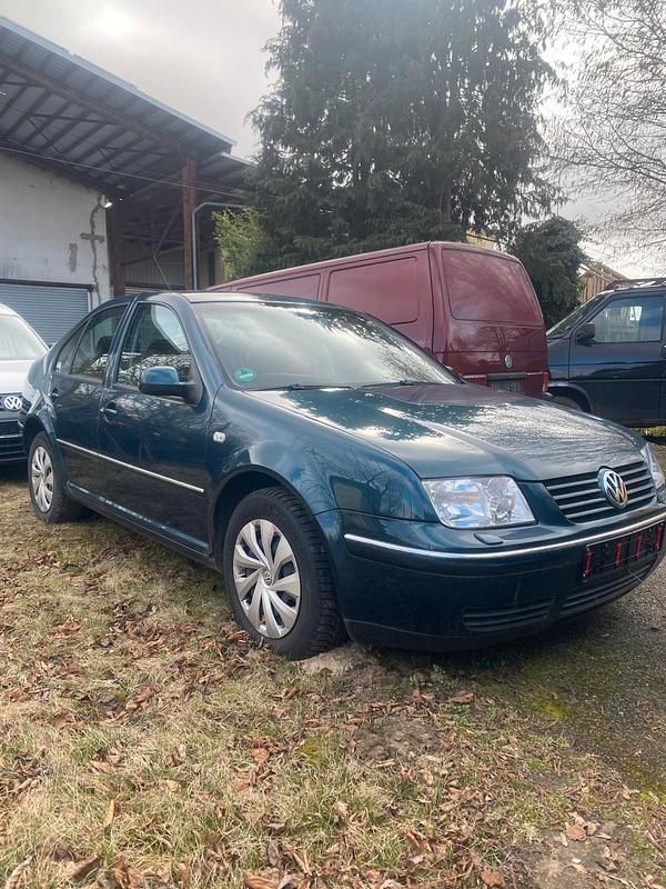 Gebraucht VW Bora 105 PS (77 kW) 2003 Grün Limousine