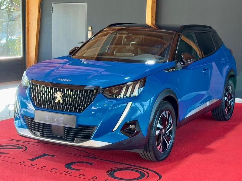 Blau Gebraucht 2020 Peugeot 2008 GT-line SUV | 18.990 € (Teuer) - Bild 1/4