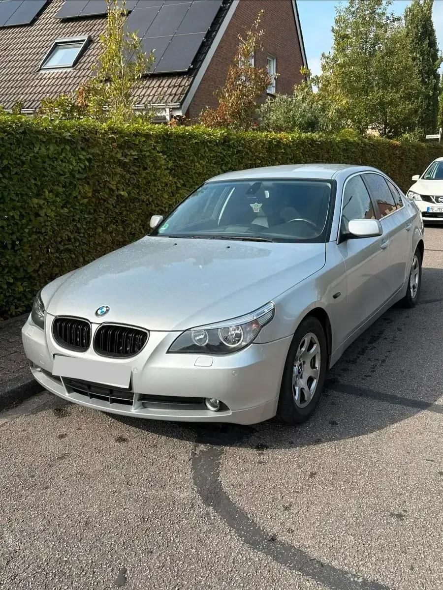 Gebraucht BMW 520 170 PS (125 kW) 2004 Grau Limousine