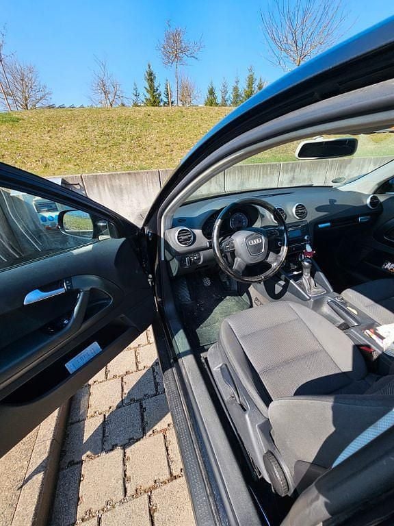Occasion Audi A3 Ambiente 105 ch (77 kW) 2011 Noir Citadine