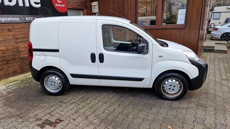 Gebraucht Fiat Fiorino 77 PS (56 kW) 2016 Weiß Van / Kleinbus