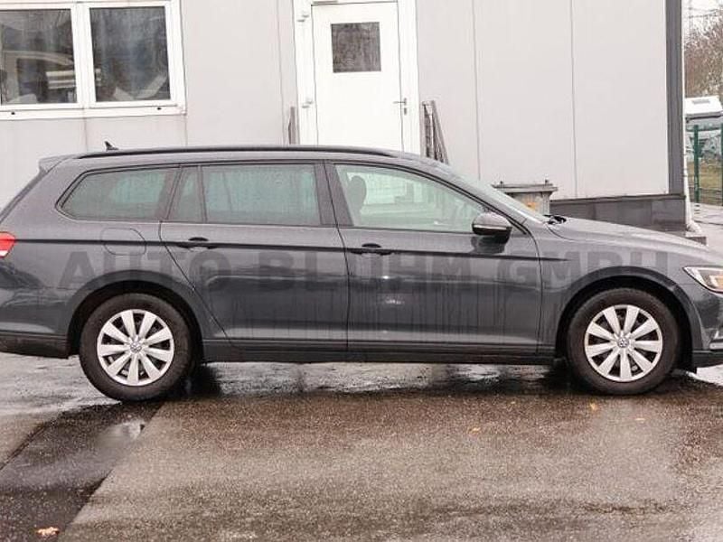Gebraucht VW Passat Trendline 150 PS (110 kW) 2015 Grau Kombi