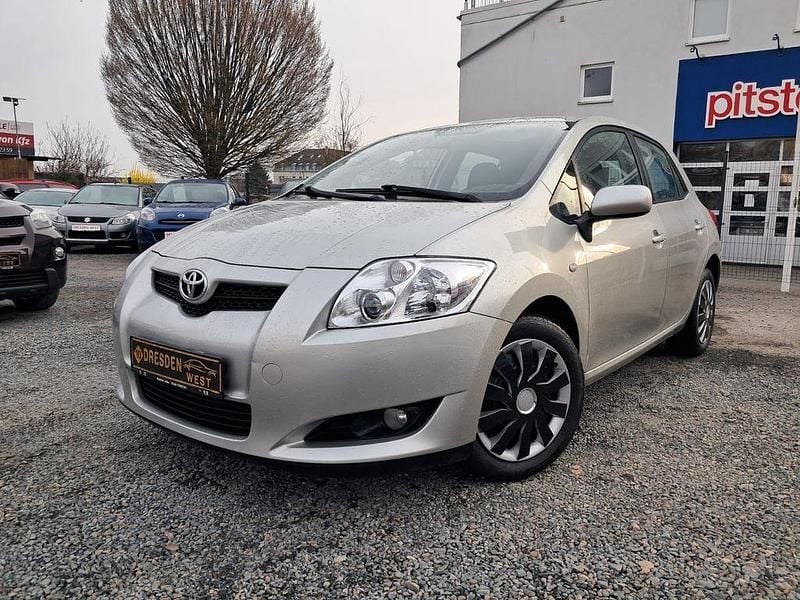 Gebraucht Toyota Auris Sol 97 PS (71 kW) 2008 Silber Kleinwagen
