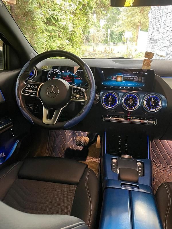 Gebraucht Mercedes EQA250+ 139 kW (190 PS) 2023 Schwarz SUV