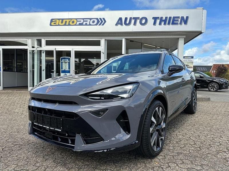 Grau Gebraucht 2025 Cupra Formentor VZ SUV | 37.450 € (Superpreis) - Bild 1/4