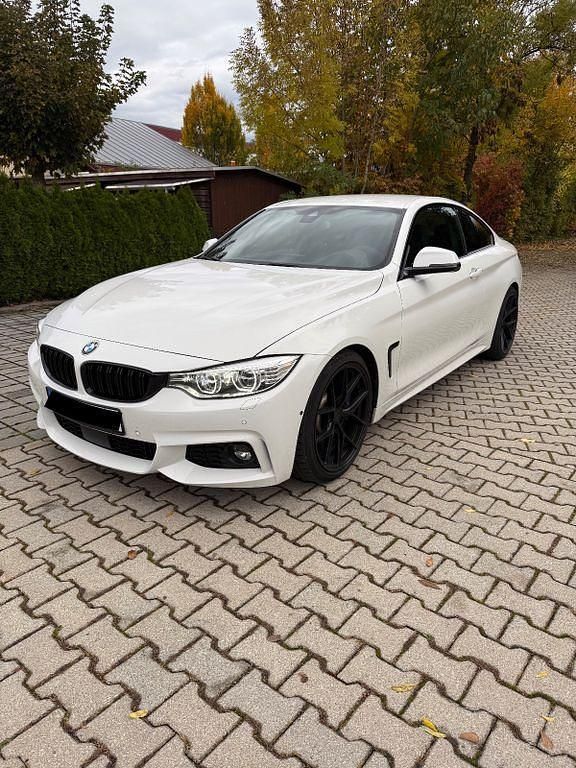 Weiß Gebraucht 2016 BMW 440 M Sport Coupé | 36.400 € (Etwas zu teuer) - Bild 1/4