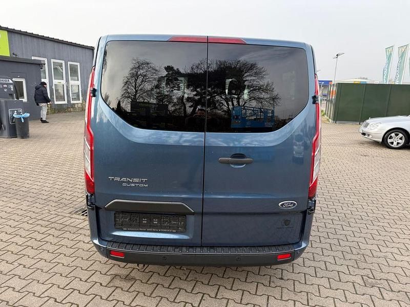 Second-hand Ford Transit 131 CP (96 kW) 2019 Albastru Break