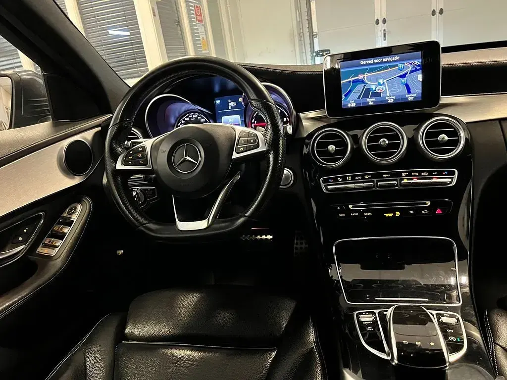 Gebraucht Mercedes C220 Edition 170 PS (125 kW) 2014 Grau Limousine