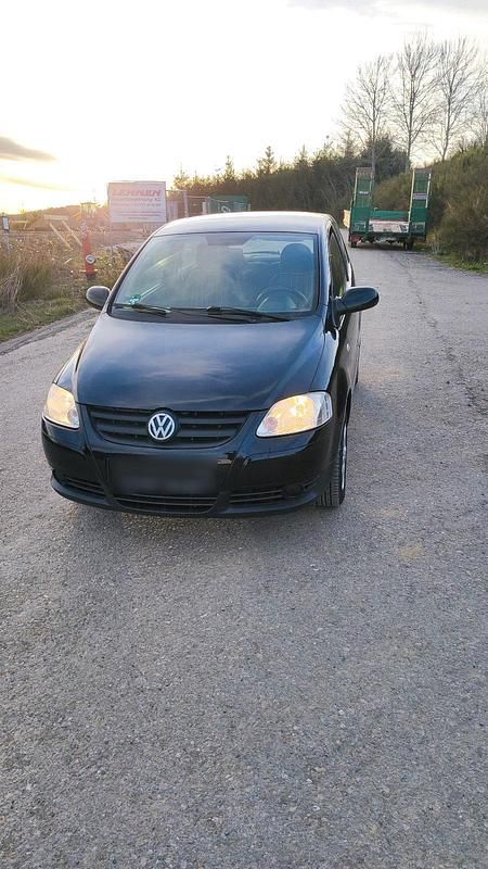 Second-hand VW Fox 54 CP (39 kW) 2006 Negru Hatchback