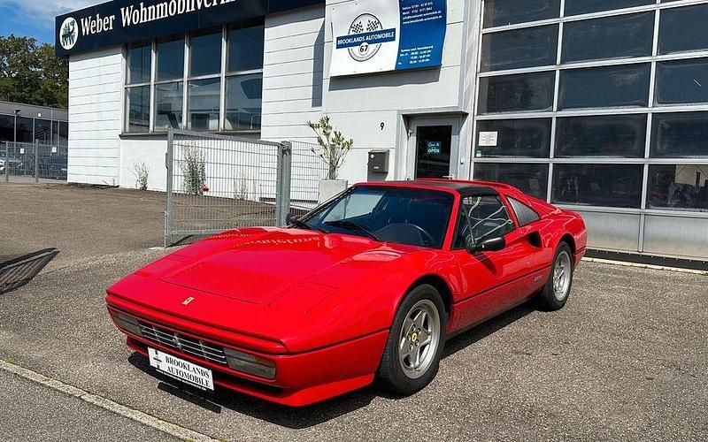 Rot Gebraucht 1988 Ferrari 328 Cabrio | 79.900 € - Bild 1/4