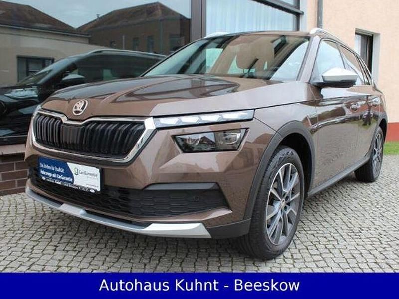 Braun Gebraucht 2021 Skoda Kamiq ScoutLine SUV | 18.890 € (Fairer Preis) - Bild 1/4