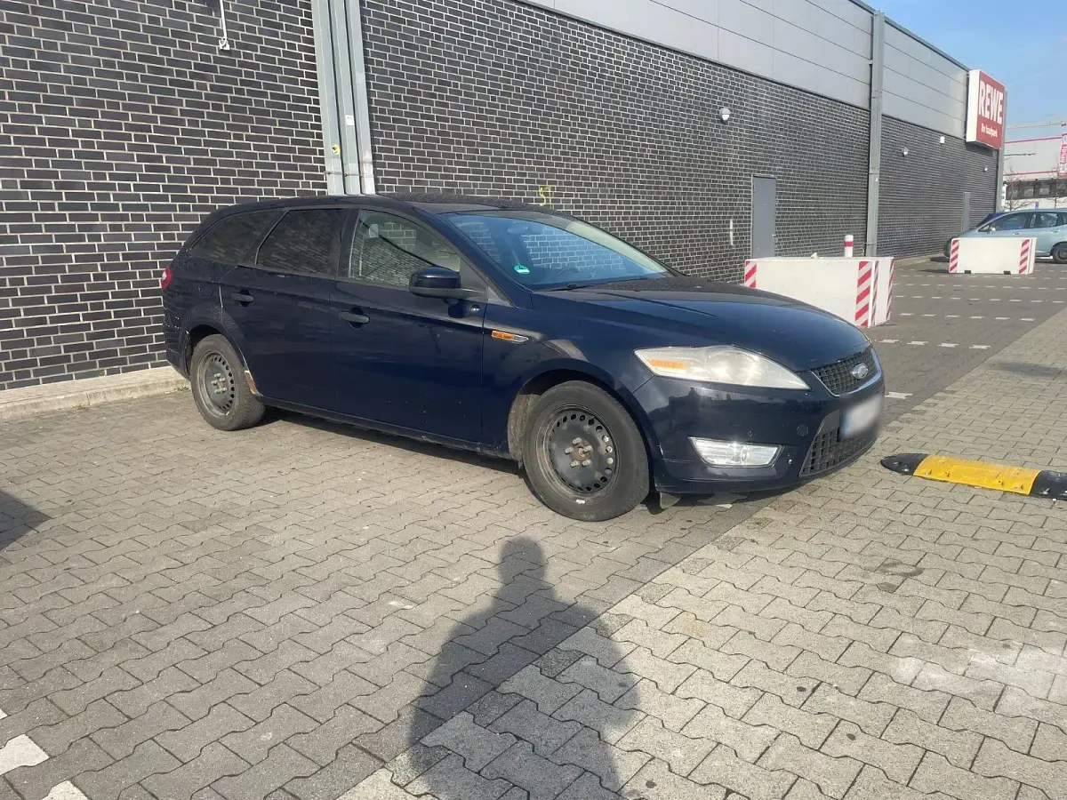 Gebraucht Ford Mondeo 145 PS (106 kW) 2007 Blau Kombi
