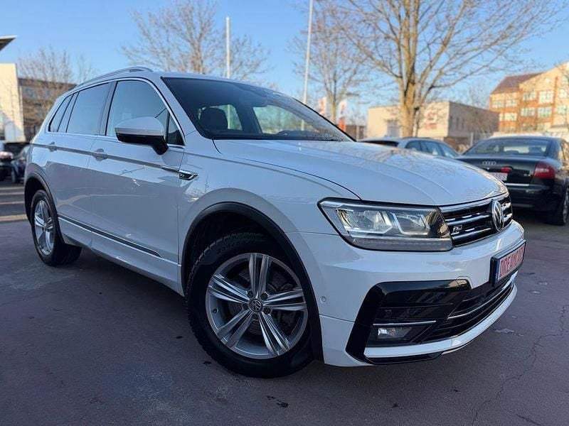 Weiß Gebraucht 2018 VW Tiguan Highline SUV | 21.900 € (Superpreis) - Bild 1/4