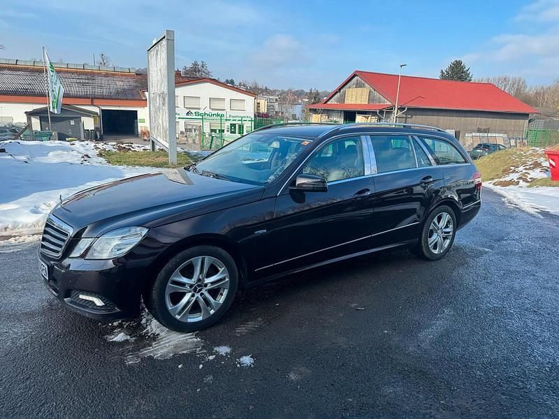 Gebraucht Mercedes E350 2010 Violet Kombi
