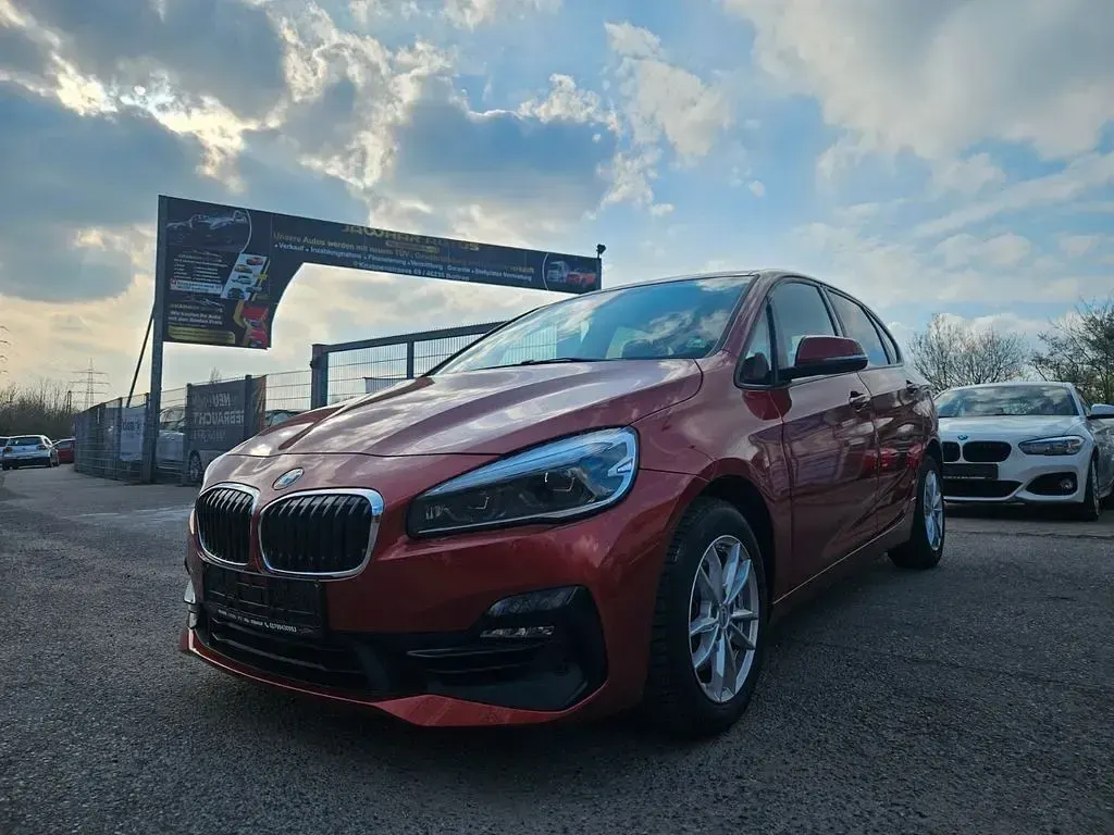 Gebraucht BMW 220 Sport Line 192 PS (141 kW) 2018 Orange Kombi