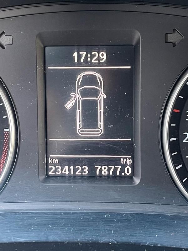 Gebraucht VW Sharan 103 PS (75 kW) 2011 Weiß Van / Kleinbus