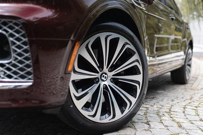 Gebraucht Bentley Bentayga 551 PS (405 kW) 2021 Braun SUV