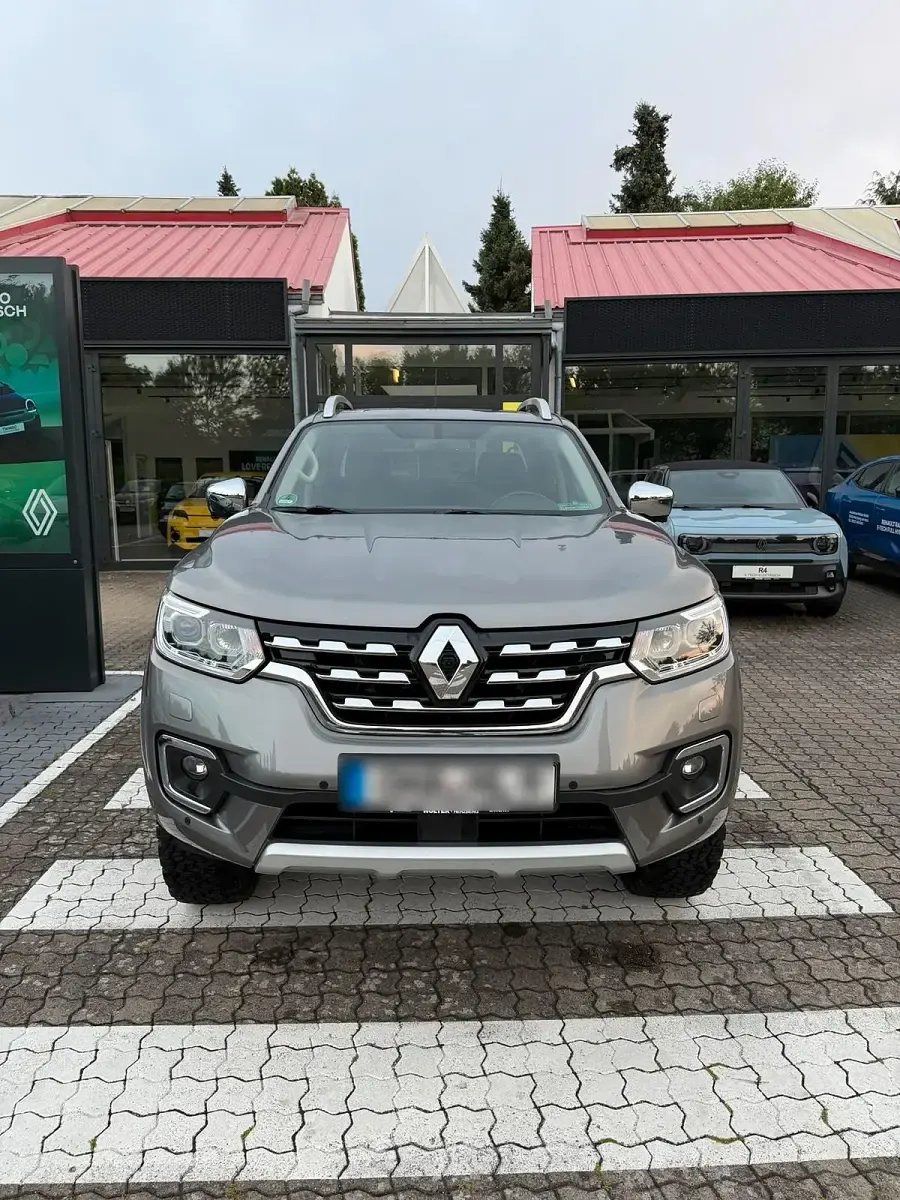 Gebraucht Renault Alaskan 190 PS (139 kW) 2019 Grau Pickup