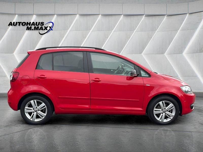 Gebraucht VW Golf VII Match 122 PS (89 kW) 2012 Rot Limousine