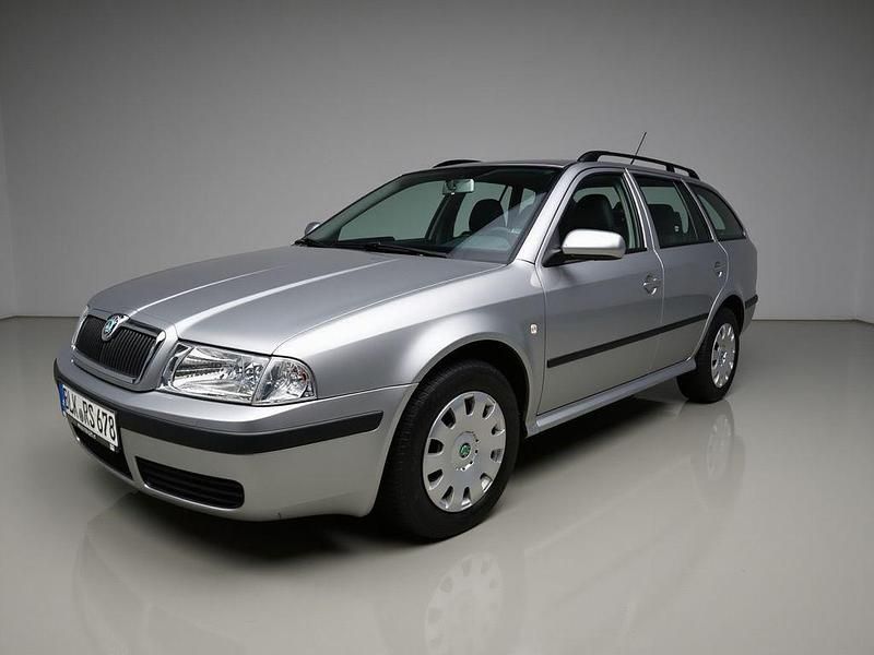 Beige Gebraucht 2007 Skoda Octavia Tour Kombi | 4.450 € (Teuer) - Bild 1/4