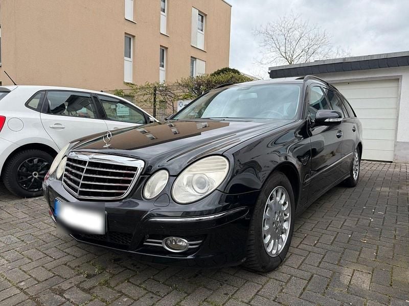 Gebraucht Mercedes E200 Avantgarde 184 PS (135 kW) 2006 Schwarz Kombi
