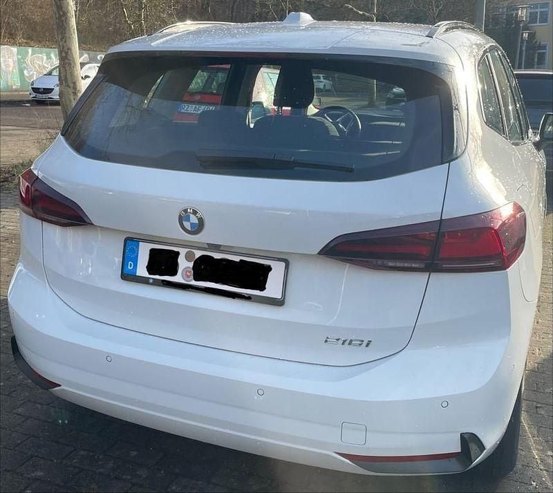 Gebraucht BMW 216 Active Tourer Shadowline 122 PS (89 kW) 2025 Weiß Van / Kleinbus