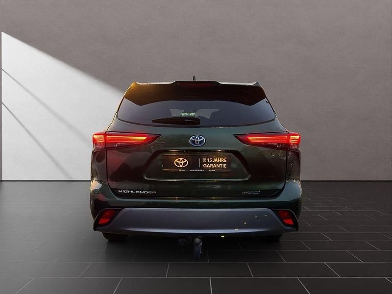 Gebraucht Toyota Highlander Hybrid Luxury 247 PS (181 kW) 2024 Grün SUV