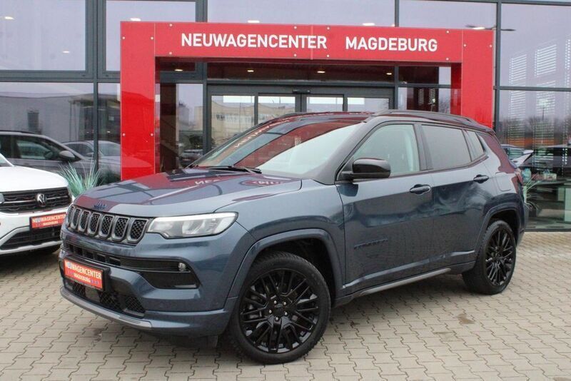 Blue shade metallic clear coat Gebraucht 2022 Jeep Compass SUV | 23.300 € (Superpreis) - Bild 1/4
