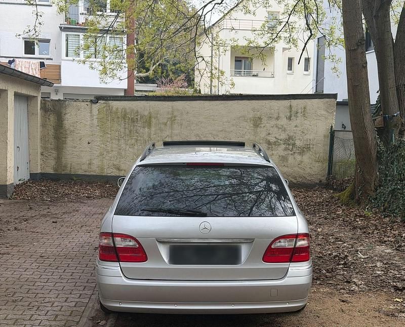 Gebraucht Mercedes E500 306 PS (225 kW) 2003 Silber Kombi
