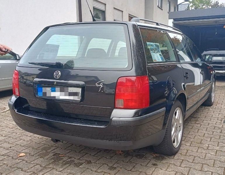Gebraucht VW Passat Highline 150 PS (110 kW) 1999 Schwarz Kombi