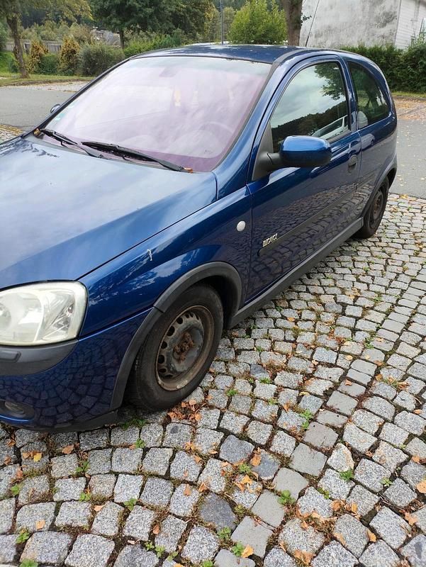 Blau Gebraucht 2003 Opel Corsa Kleinwagen | 400 € (Superpreis) - Bild 1/4