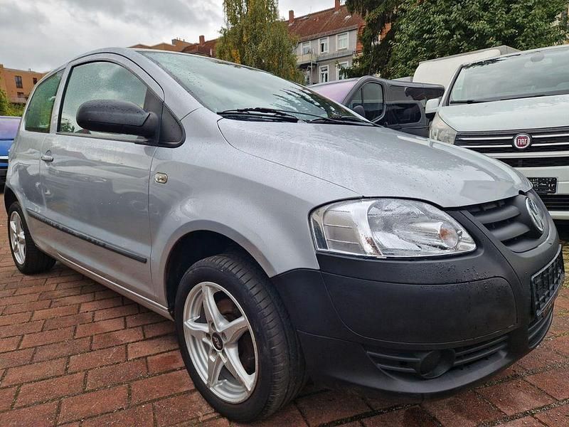 Silber Gebraucht 2006 VW Fox Kleinwagen | 2.222 € (Fairer Preis) - Bild 1/4