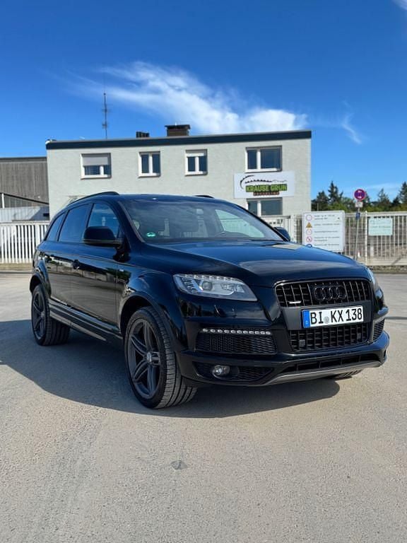 Schwarz Gebraucht 2011 Audi Q7 S-Line SUV | 18.250 € (Etwas zu teuer) - Bild 1/4