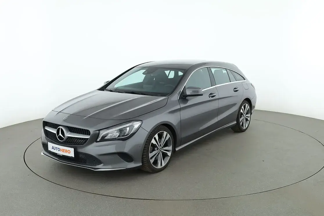 Gebraucht Mercedes CLA200 Shooting Brake Urban 156 PS (114 kW) 2017 Kombi