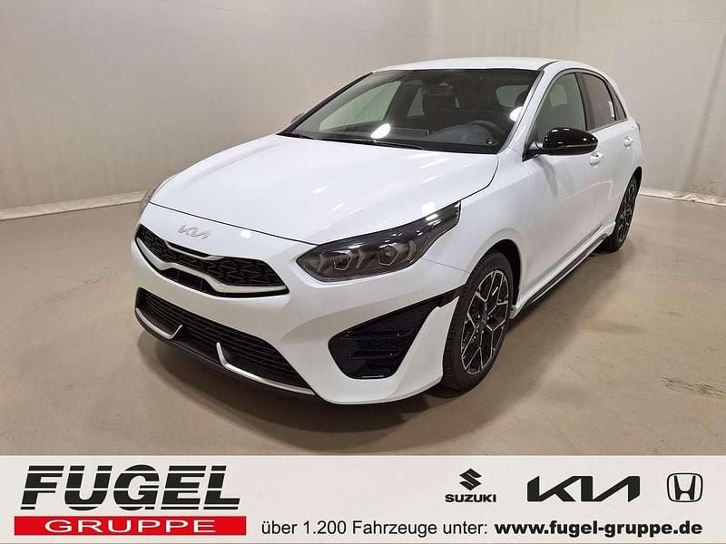 Cararraweiss Neu 2025 Kia Ceed GT GT-Line Limousine | 25.999 € (Guter Preis) - Bild 1/4