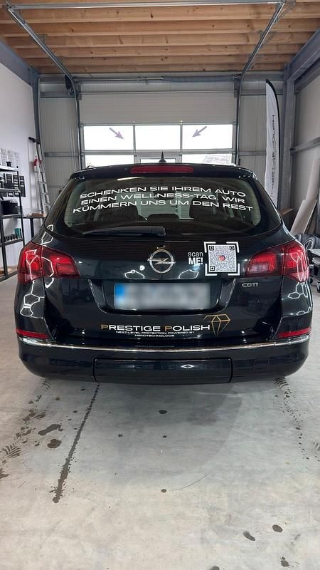 Gebraucht Opel Astra 165 PS (121 kW) 2012 Schwarz Kombi
