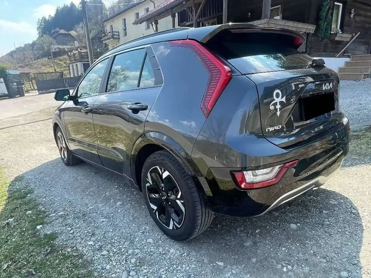 Gebraucht Kia e-Niro 150 kW (204 PS) 2024 Grau SUV