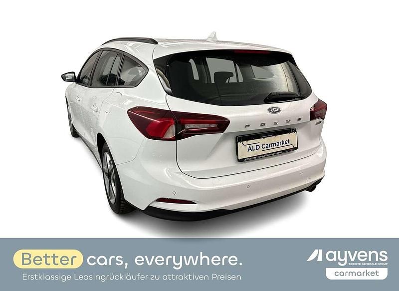 Gebraucht Ford Focus 125 PS (91 kW) 2022 Frostweiß Coupé