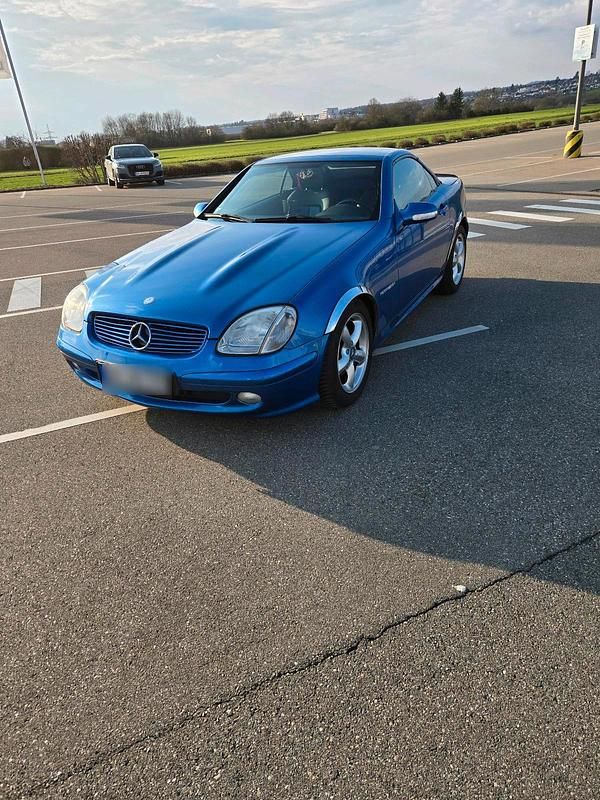 Gebraucht Mercedes SLK200 166 PS (122 kW) 2000 Blau Cabrio