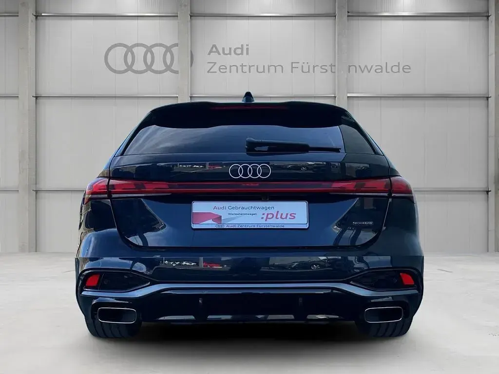 Gebraucht Audi A5 Sport 204 PS (150 kW) 2025 Firmamentblau metallic Kombi