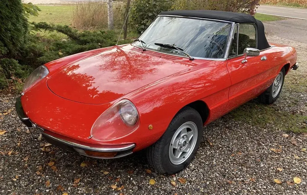 Gebraucht Alfa Romeo Spider 126 PS (92 kW) 1978 Rot Cabrio