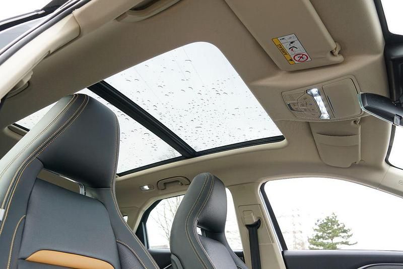 Gebraucht Bestune T77 160 PS (117 kW) 2021 Schwarz SUV